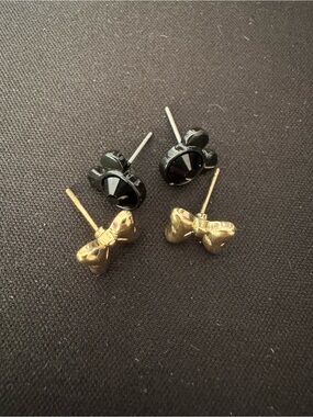 Disney Kids Black Mouse & Gold Bow Stud Earring Set